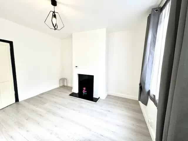 2 Bedroom House Near Amenities Zero Deposit Available