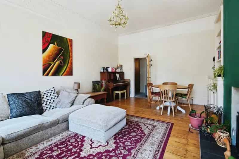 Victorian Townhouse Apartment near Seven Dials Brighton