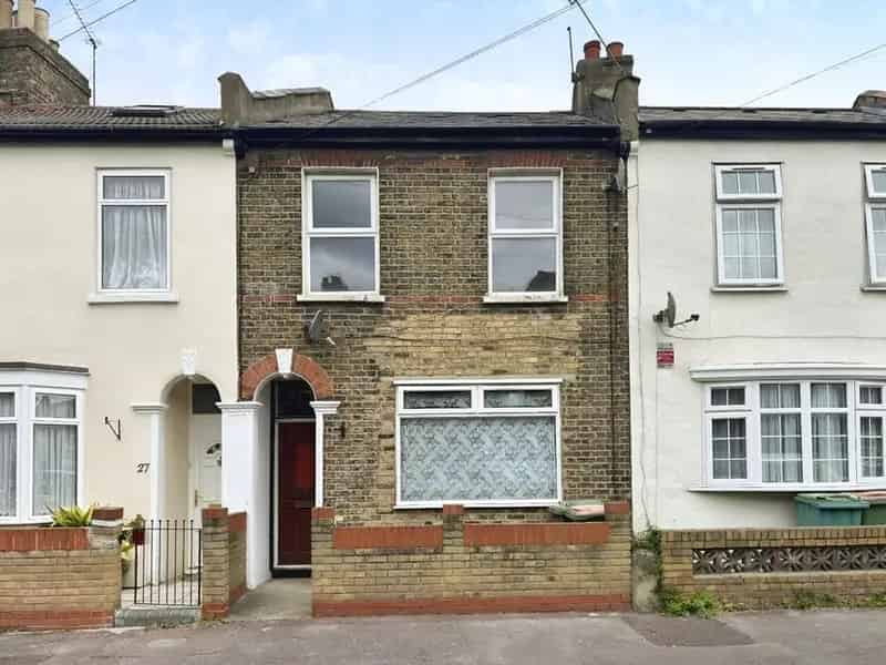 2 Bedroom Mid Terrace House for Sale London E13