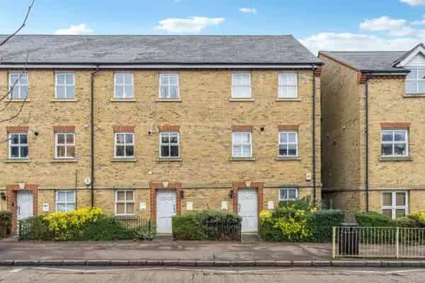 One Bedroom Apartment near Berkhamsted High Street and Station
