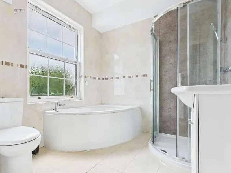 3 Bed House For Sale Family Home Great Garden No Upward Chain