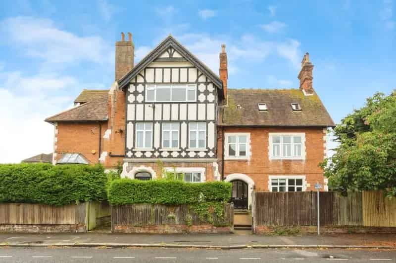 Two Bedroom Apartment Folkestone West End Off Road Parking