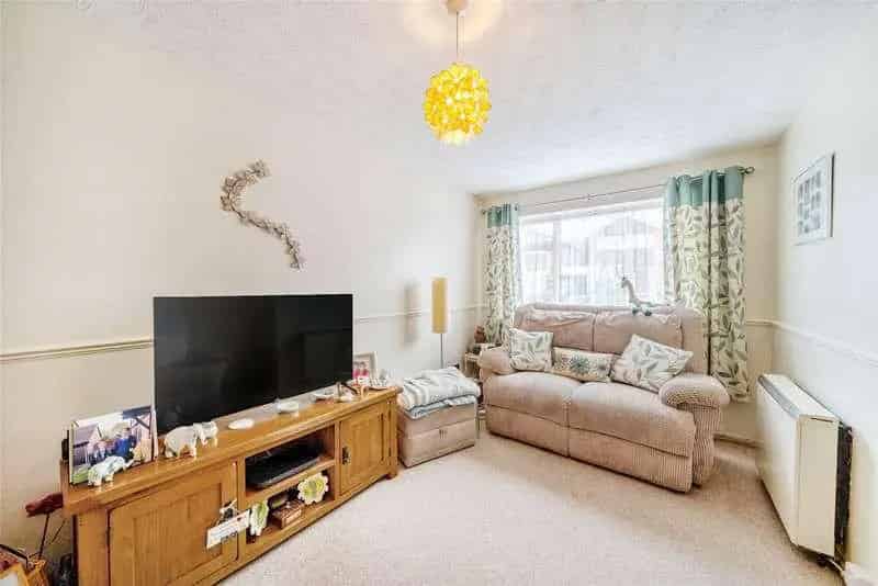 3 Bed Detached House for Sale in Abbotswood Brockworth