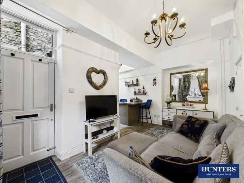 1 bedroom House
 For Sale
