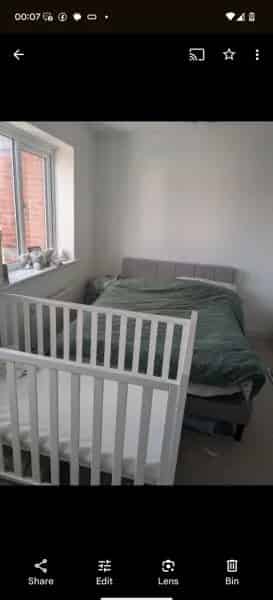 2 Bed House Lichfield - Near School and Park