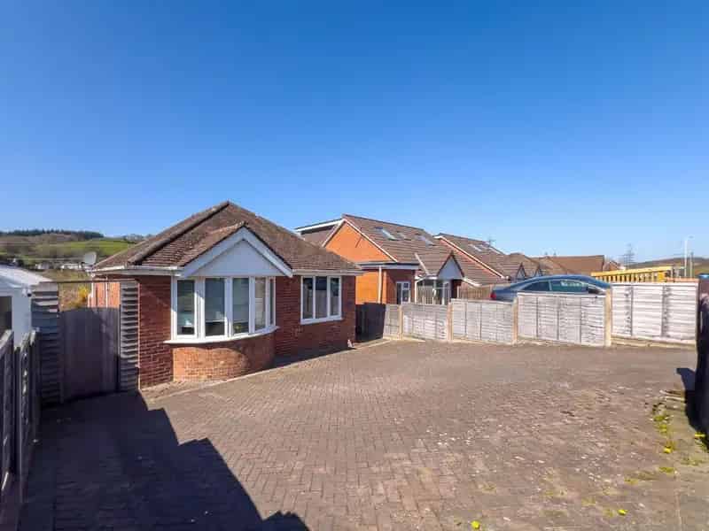 2 Bed Detached Bungalow with Stunning Countryside Views
