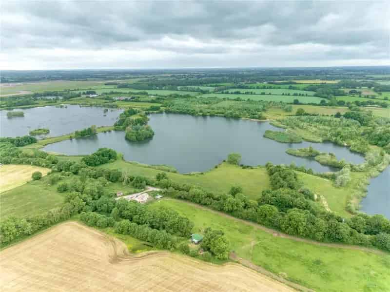 Horcott Lakes for Sale: Cotswolds Water Park Fishery