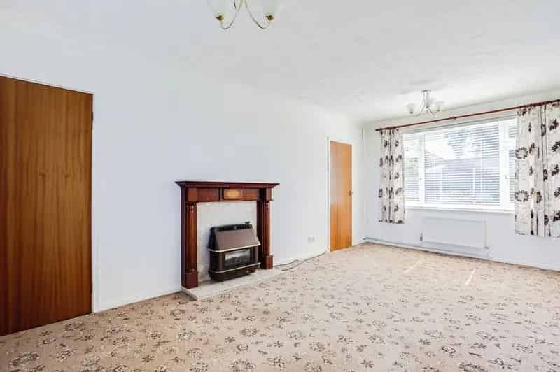 2 Bedroom Semi Detached House For Sale Leeds West Yorkshire