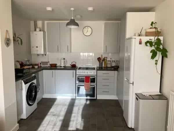 2 Year Old 1 Bed Ground Floor Flat Own Parking Quiet Area Pets Allowed