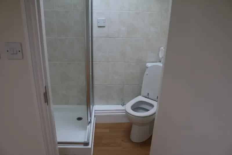 2 Double Bedroom House Near Salisbury City Centre - Pet Friendly