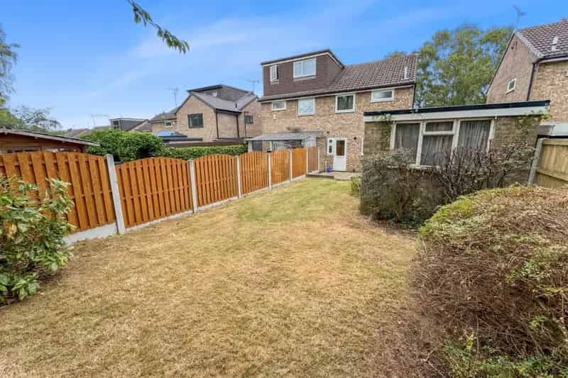 3 bedroom House
 To Let
