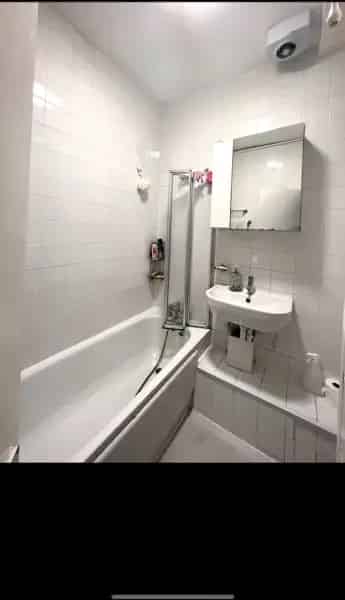 2 Double Bedroom Maisonette near Ravenscourt Park Hammersmith