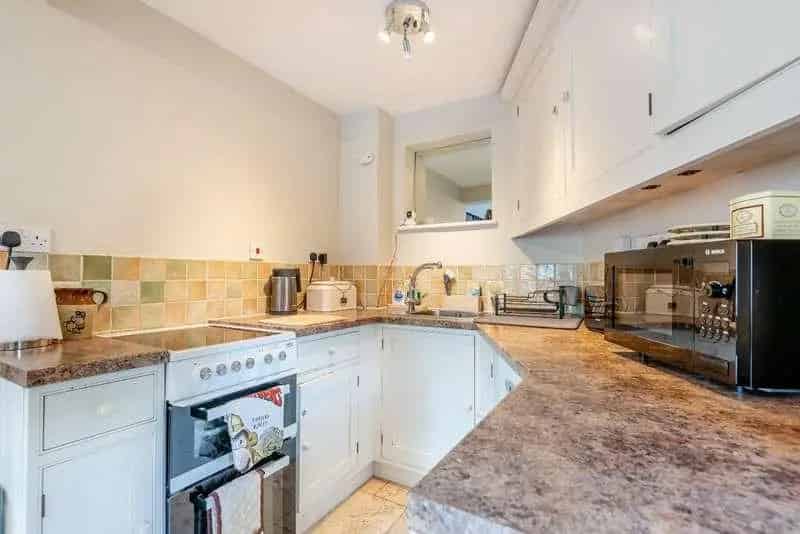 2 Bed Detached Period Cottage Northleach