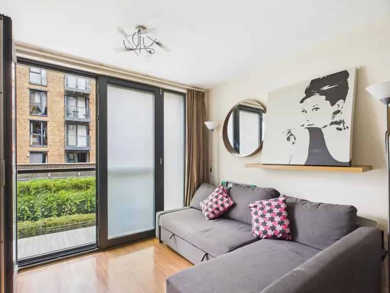 1 Bedroom Furnished Flat To Rent - Young Professionals