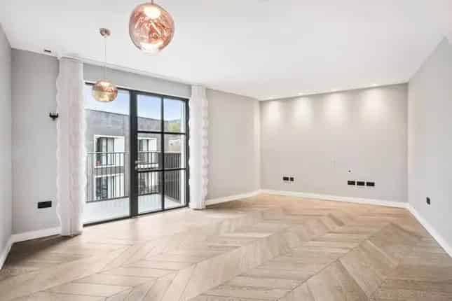 Flat for sale in Cleveland Street, London W1T