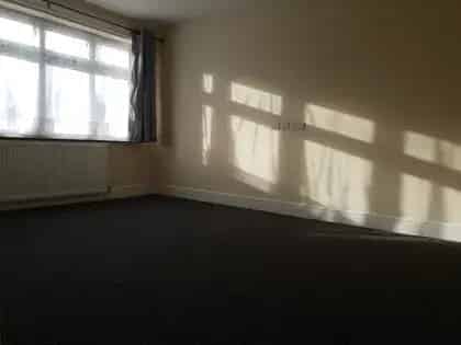 5 Bedroom House 90m² London Parking Garden