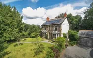 5-Bedroom Period Home in Shebbear - Character & Charm