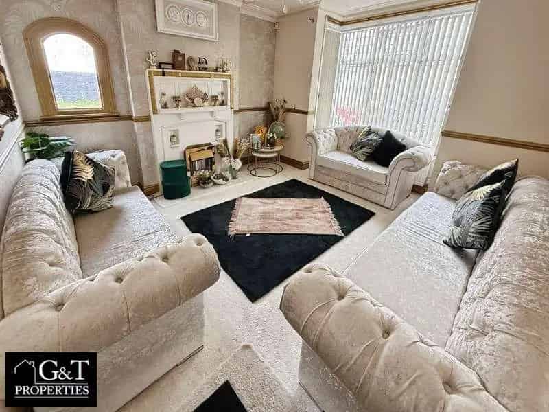 4 Bed Detached House For Sale