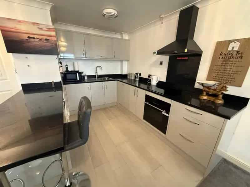 1 bedroom Flat
 For Sale 
Total Size: 549 SQ FT