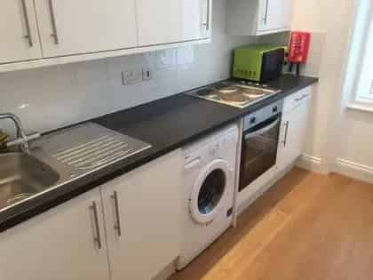 1 Room House 26m2 Queens Park London Single Bedsit HMO