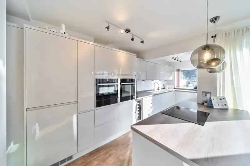3 Bedroom House to Rent Caterham