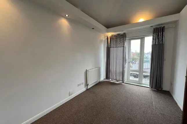 Semi-detached house to rent in Chigwell Road, London E18