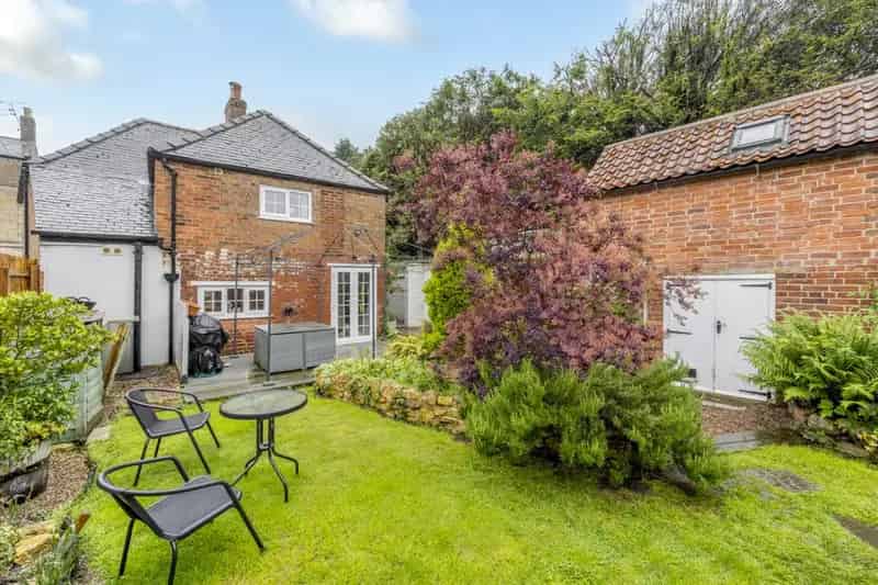 3 Bedroom Detached Cottage for Sale Leadenham