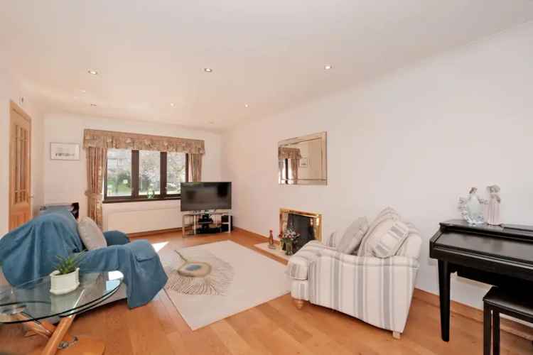 4 Bedroom Detached House for Sale in Peterculter