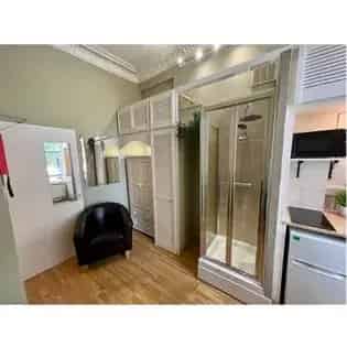 1 Room Studio Flat 36m² London All Bills Included