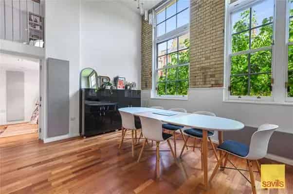 Stepney City Apartment 1200 sq ft 2 bed 2 bath Allocated Parking