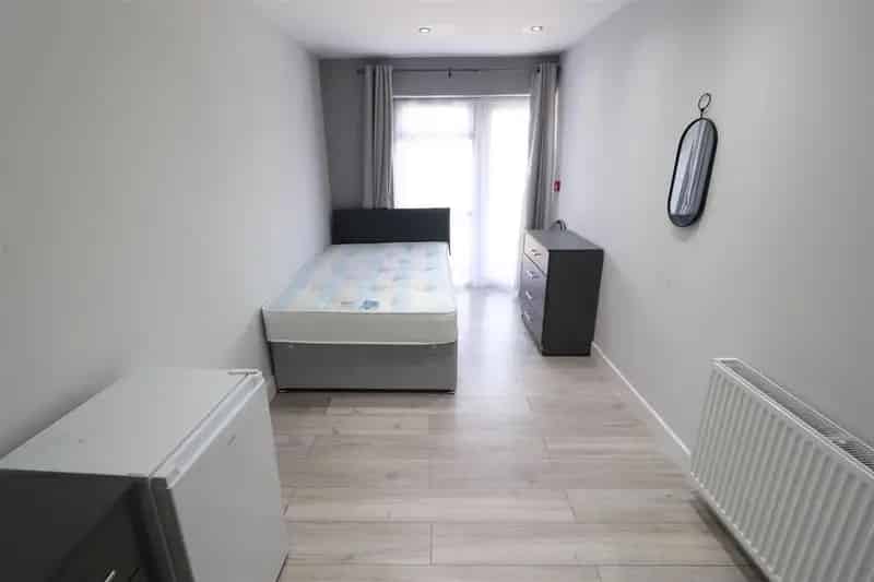 1 Bedroom House Share to Rent