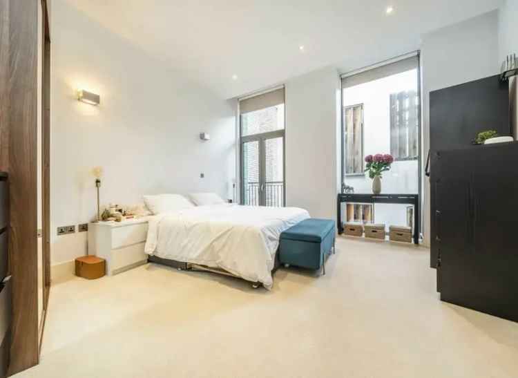  For Sale in 84, Camden Road, London, England