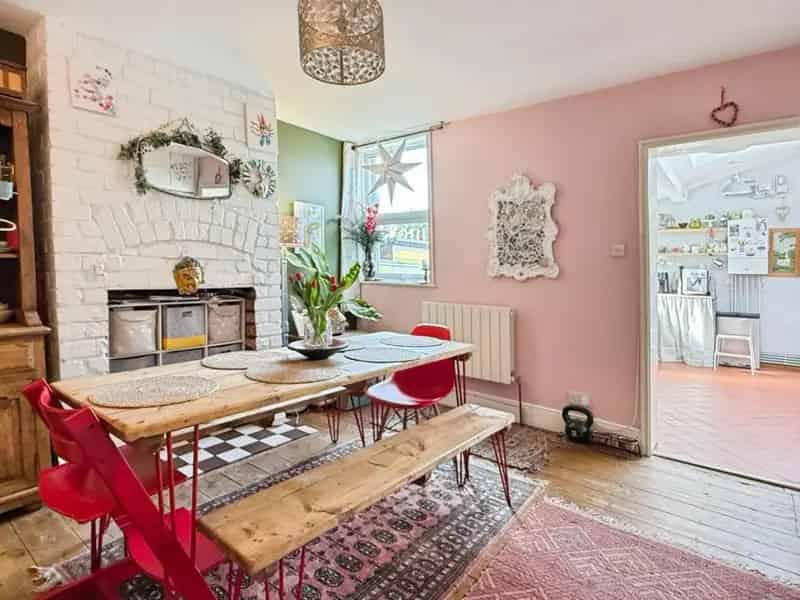 3 Bedroom Period Terraced House For Sale Near Stroudwater Canal