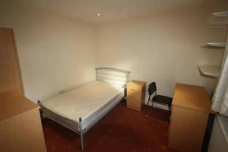 8 Bedroom Student House 2025 2026 Academic Year
