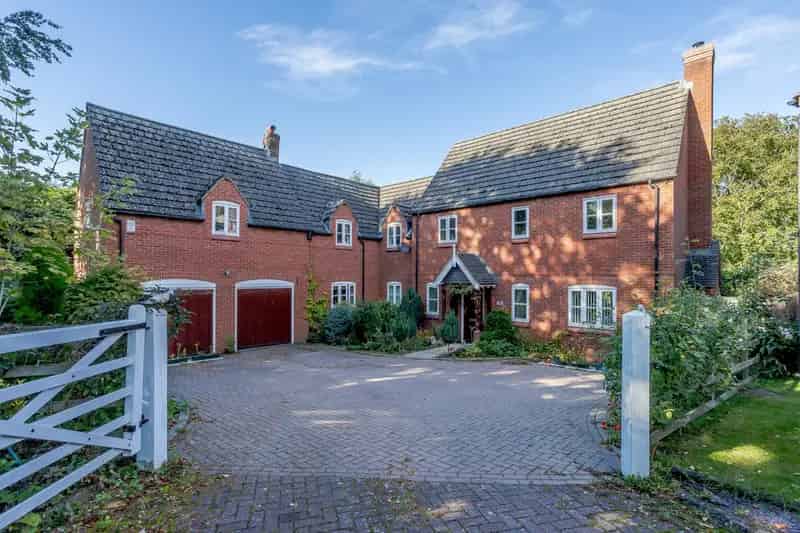 5 Bedroom Detached House for Sale Hunters Moon Flecknoe