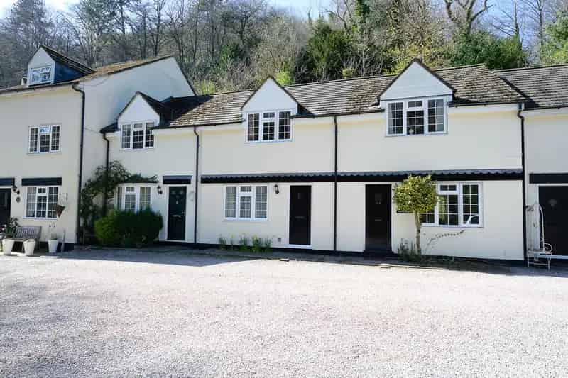 2 Bedroom Cottage for Sale