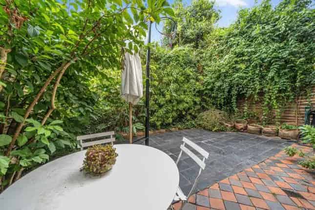 Semi Detached House Highgate London N6 Four Double Bedrooms