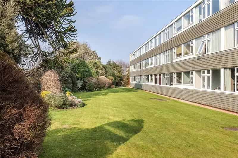2 Bedroom Apartment for Sale in Stoke Bishop