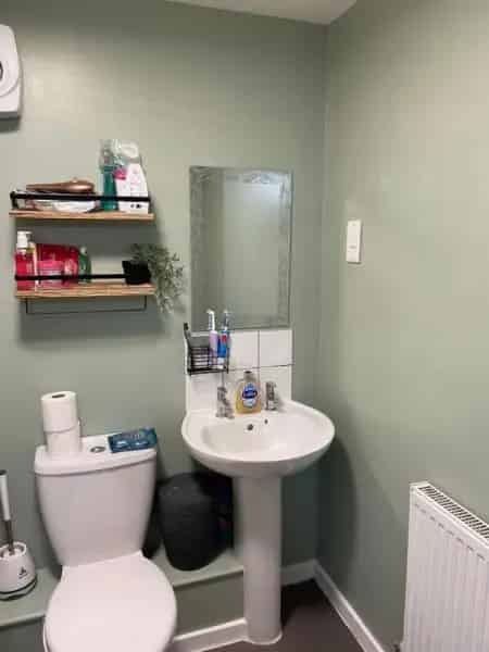 Single Bedroom House with Garden and Parking