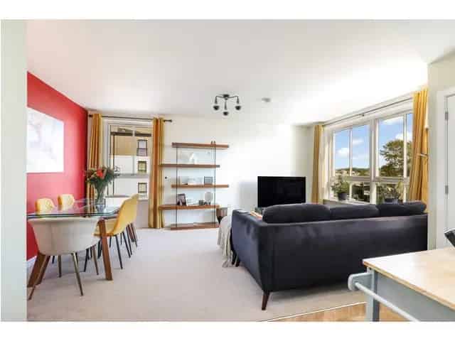 2 Bedroom Flat for Sale Glasgow