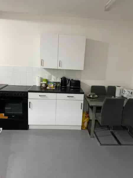 1 Bedroom Flat near Limehouse DLR Station