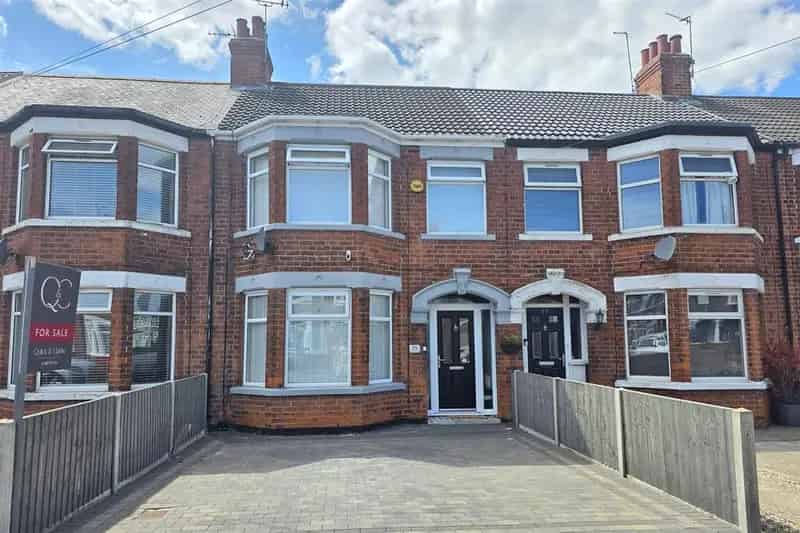 3 Bedroom Family Home Extended Kitchen Large Garden Room