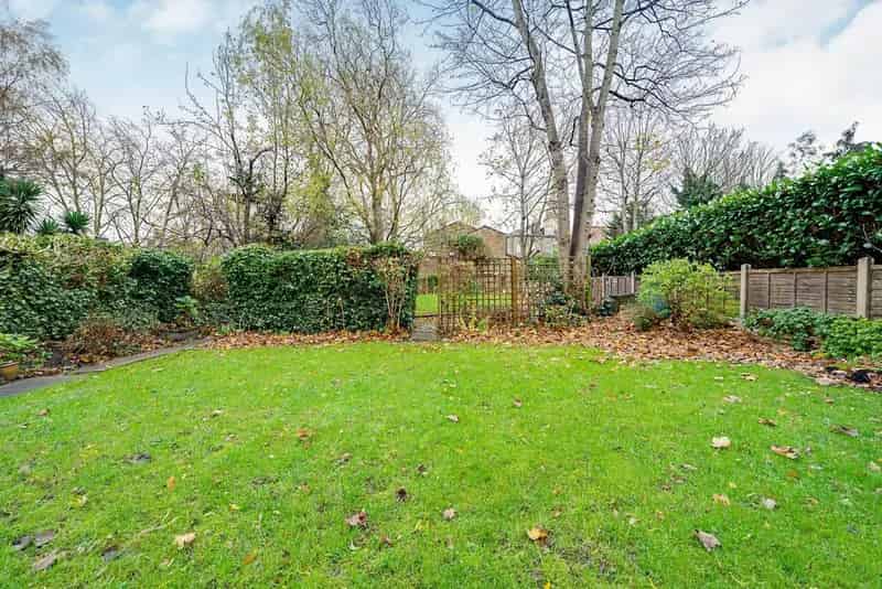 Flat For Rent , London, England