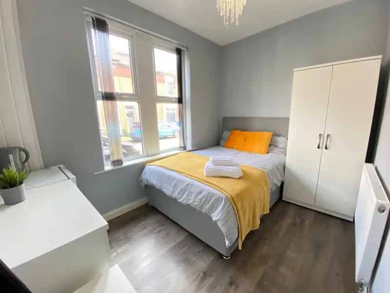 1 Bedroom Flat To Rent Available 20062025