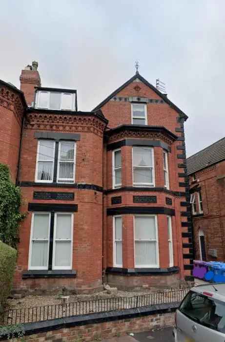 Studio Bedsit Tuebrook - 4 Weeks Rent Upfront
