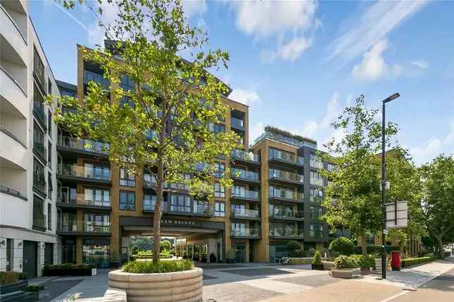 Luxury 3 Bed Apartment Brentford River Views Gym Parking Concierge