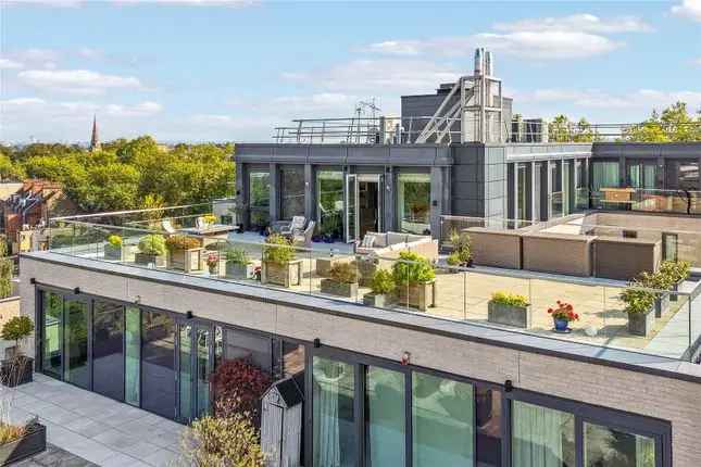 Luxury 3-Bed Penthouse Chiswick High Road Roof Terrace Parking