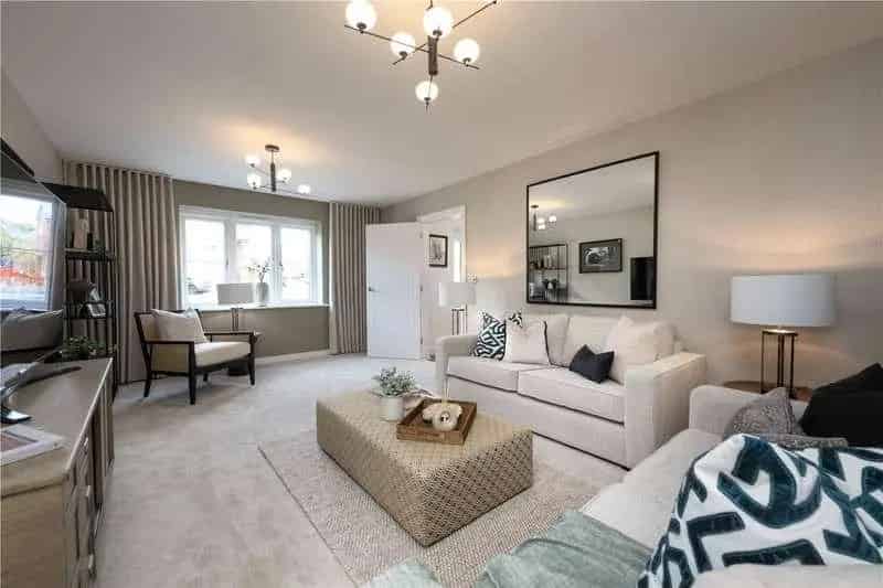 4 Bed Detached House for Sale Woodlands Ottershaw