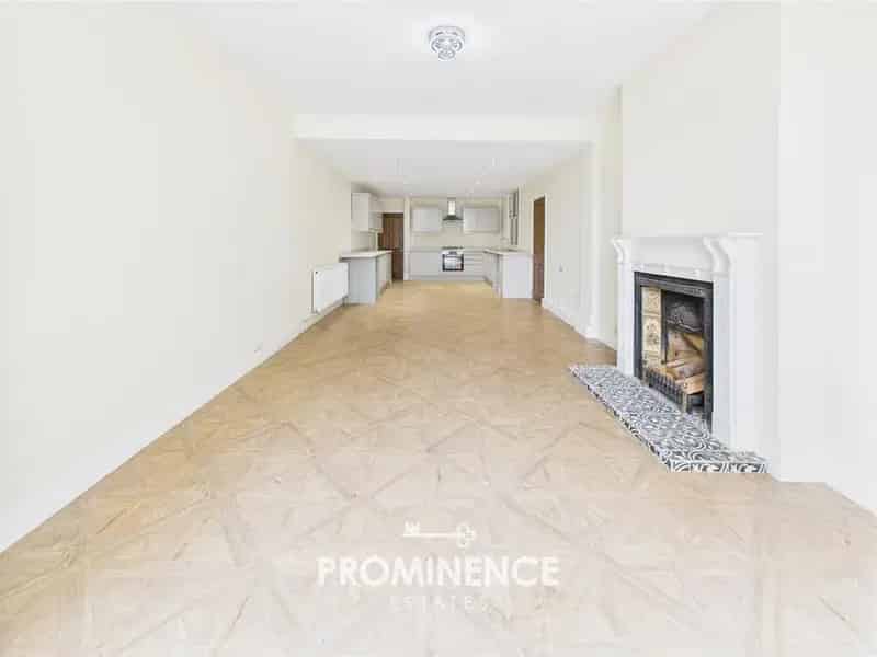 5 Bedroom Semi Detached House To Rent