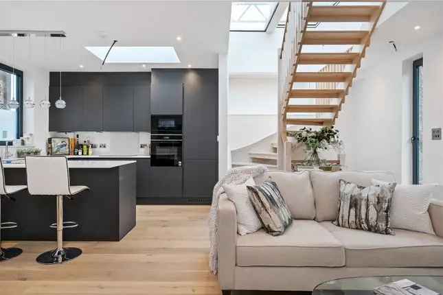 Terraced house for sale in Georges Road, Islington, London N7